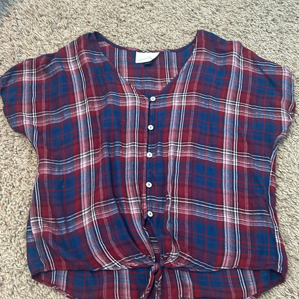 Universal thread Womens top